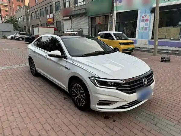 Volkswagen Sagitar 2020