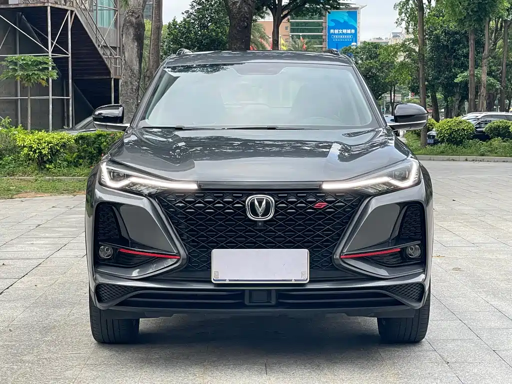 Changan CS75 PLUS 2021 — фото 2