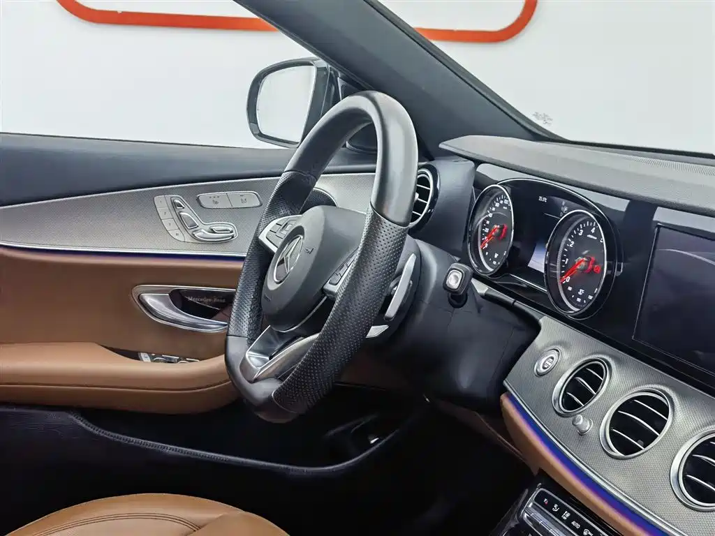 Mercedes-Benz E-Class 2017 — фото 22