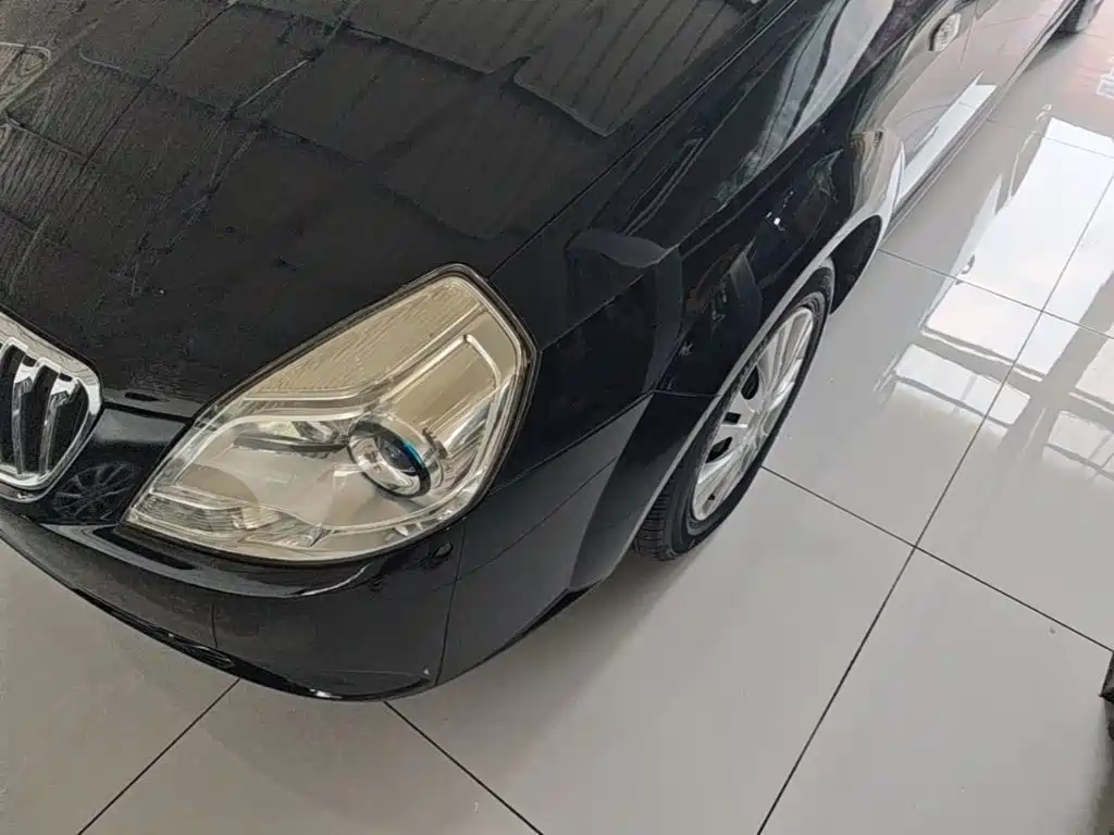 Buick Excelle 2015 — фото 24