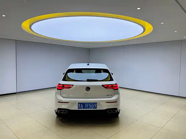Volkswagen Golf 2022