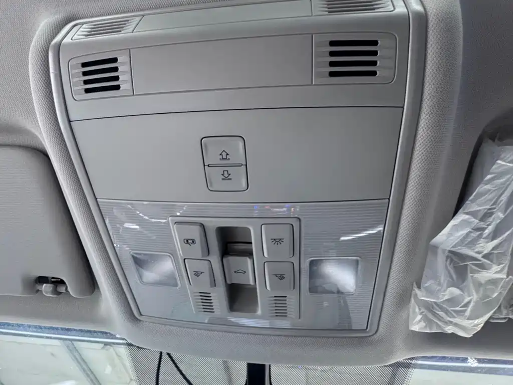 Skoda Karoq 2023 — фото 13