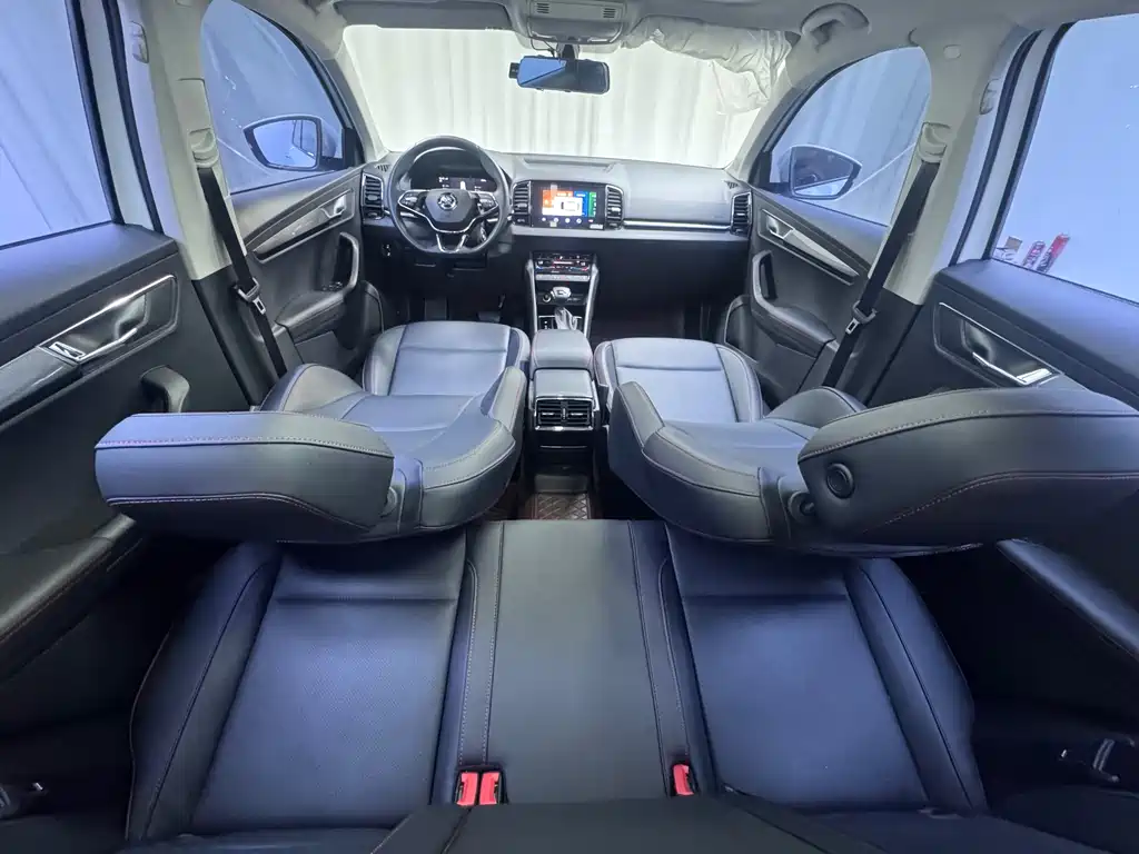 Skoda Karoq 2023 — фото 22