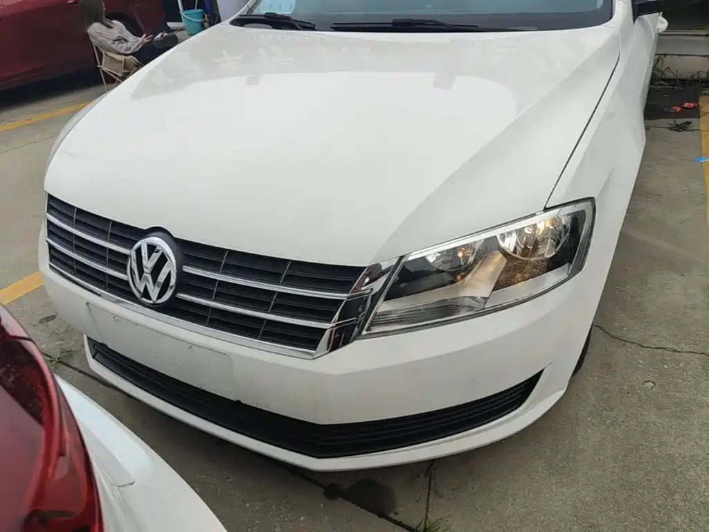 Volkswagen Lavida 2013