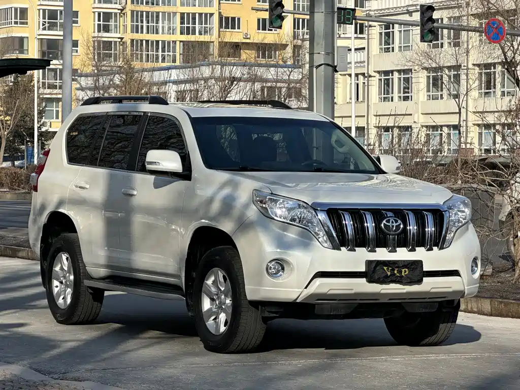 Toyota Prado 2017 — фото 3