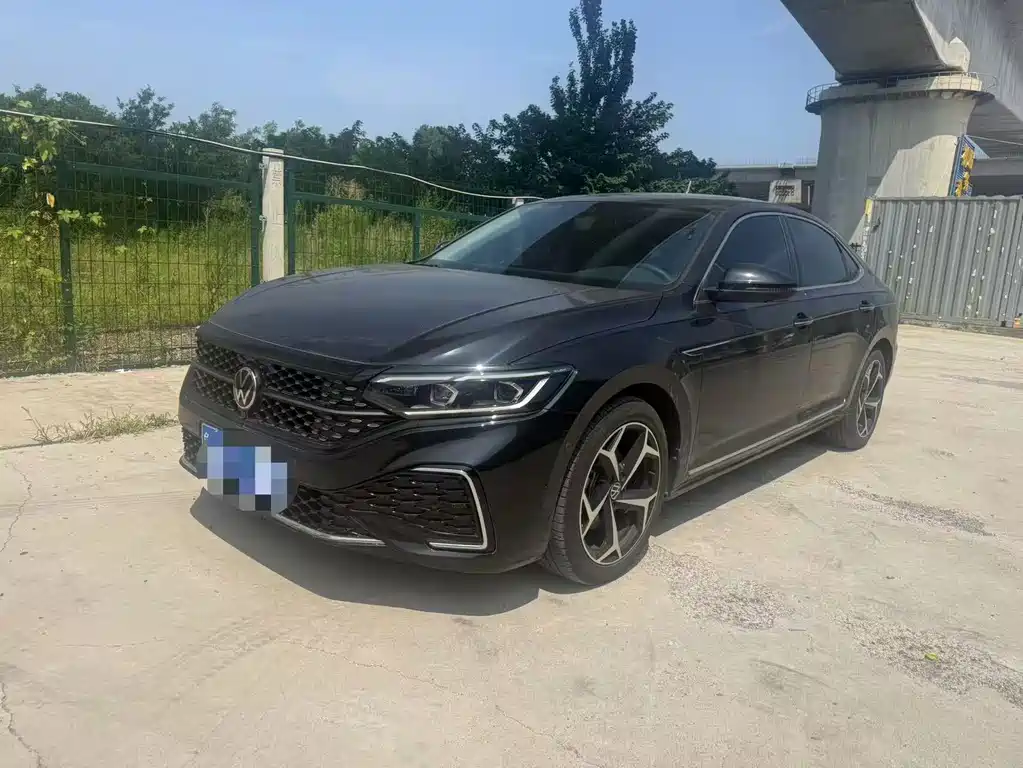 Volkswagen Passat 2024