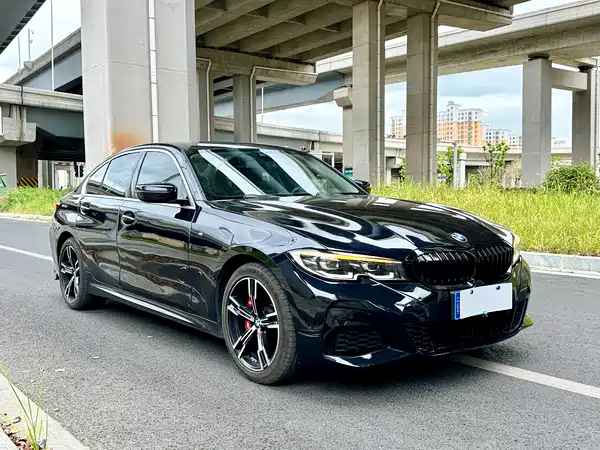 BMW 3 Series 2021