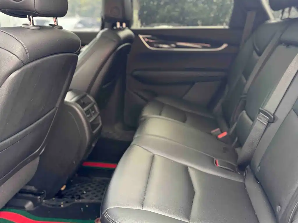 Cadillac XT5 2022 — фото 13