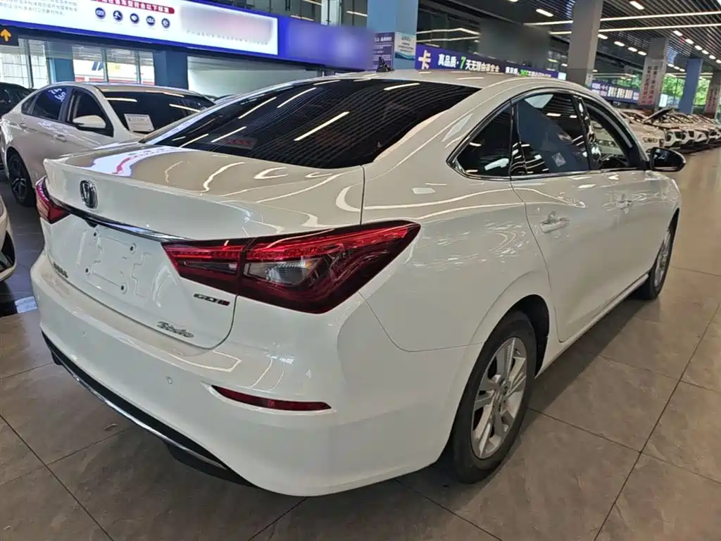 Changan Eado 2019 — фото 7