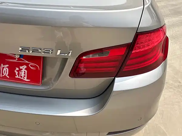 BMW 5 Series 2012