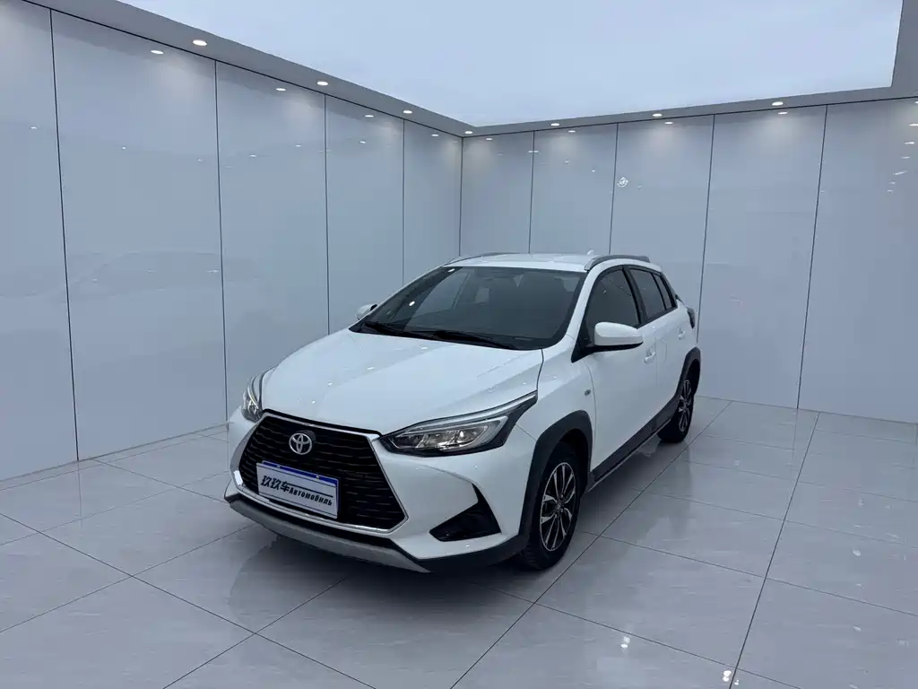 Toyota Yaris L 2022