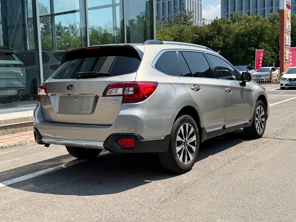 Subaru Outback 2016 — фото 9