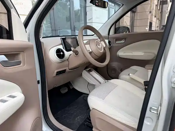 Wuling Hongguang MINIEV 2025