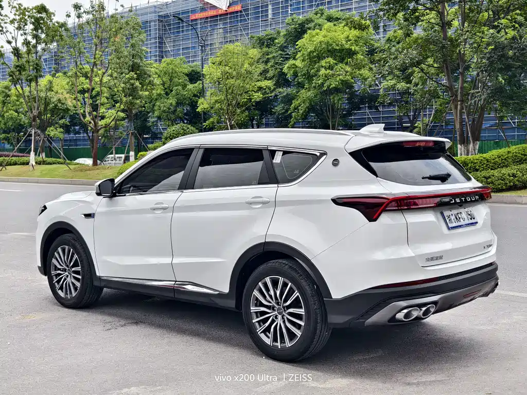 Jetour X70 PLUS 2025 — фото 14