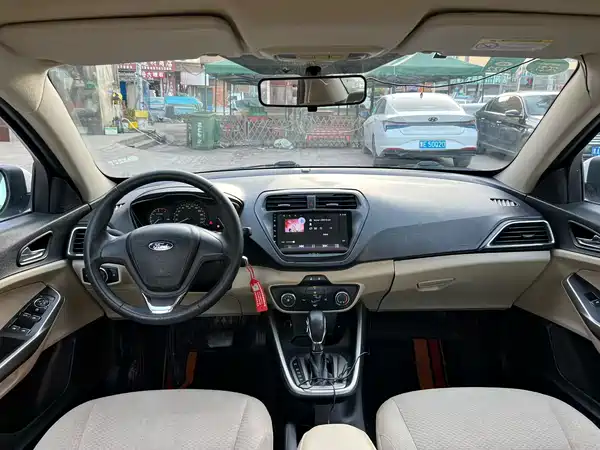 Ford Escort 2016