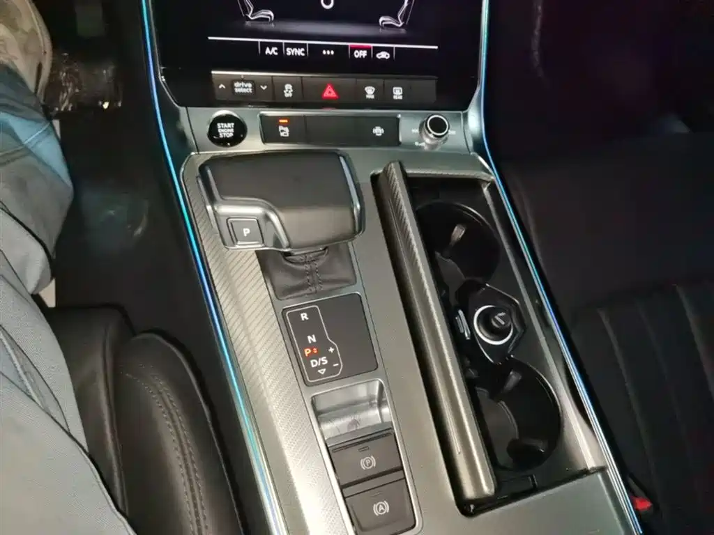 Audi A6L 2021 — фото 14