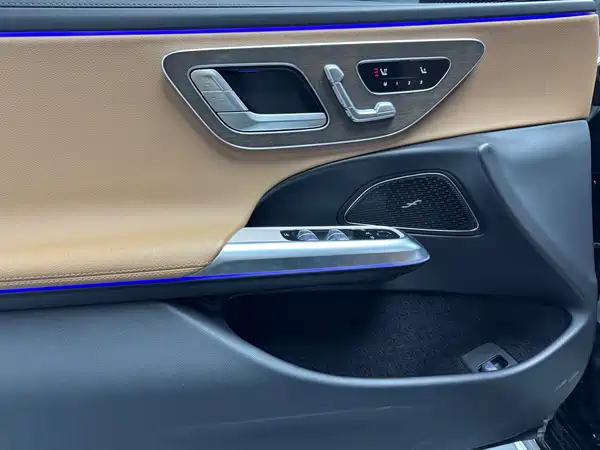 Mercedes-Benz E-Class 2024