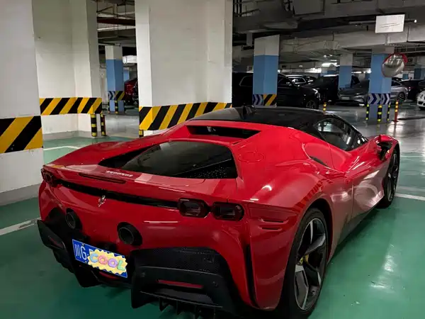 Ferrari SF90 2020