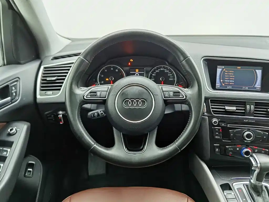 Audi Q5 2016 — фото 11
