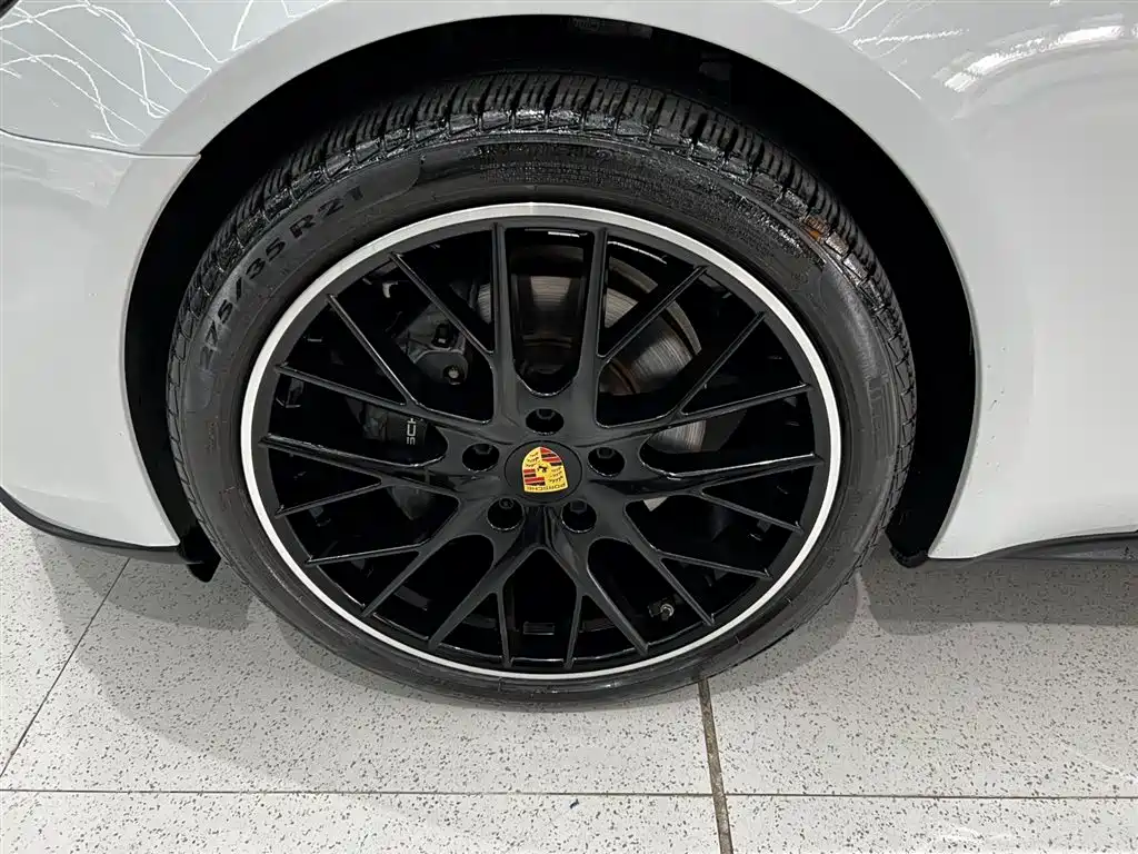 Porsche Panamera 2017 — фото 13