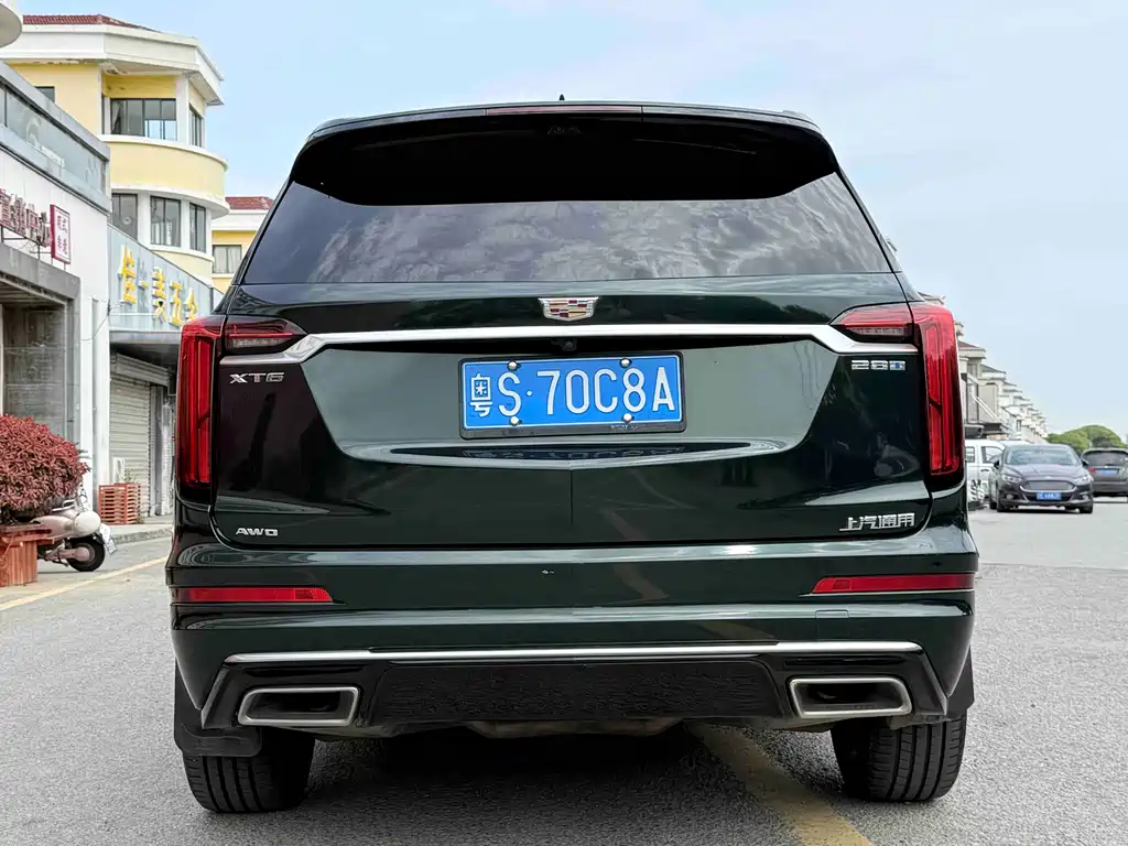 Cadillac XT6 2022 — фото 7