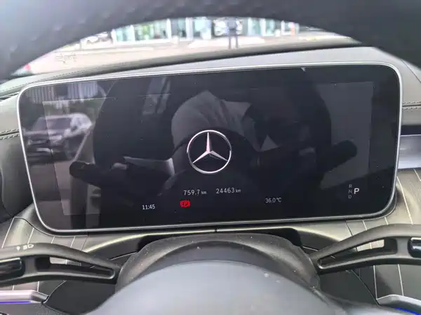 Mercedes-Benz C-Class 2024