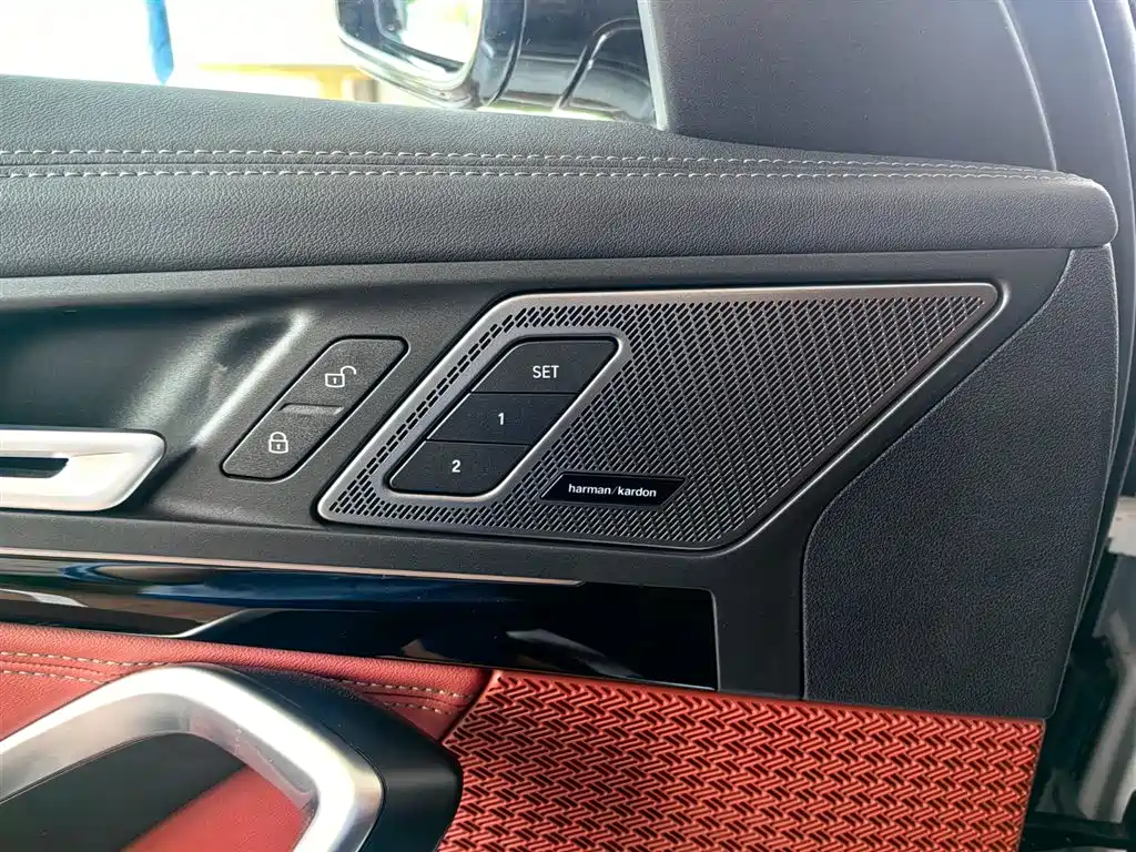 BMW X1 — фото 14