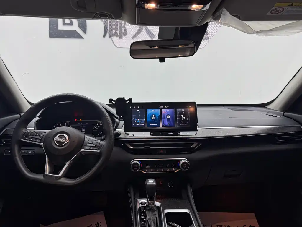 Nissan Teana 2024