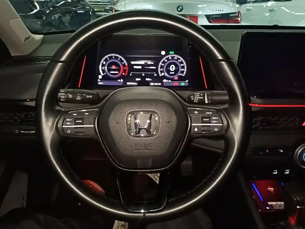 Honda Accord 2023 — фото 11