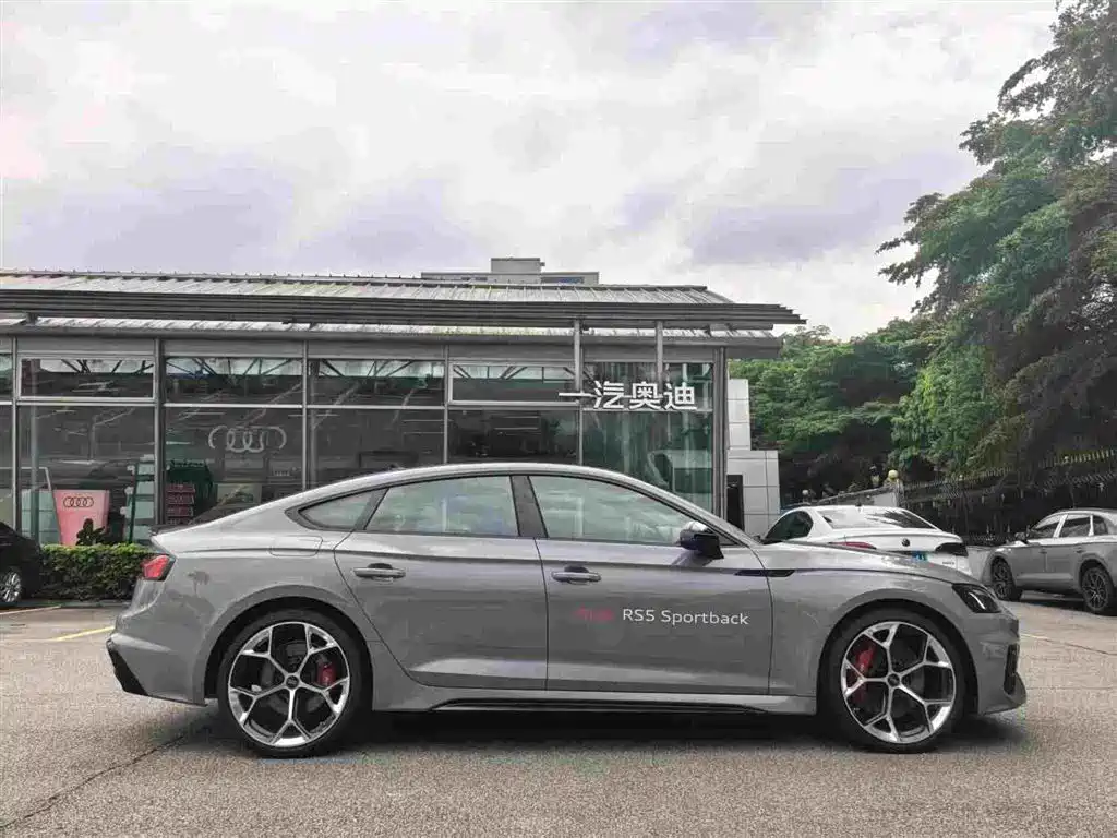 Audi RS 5 2025