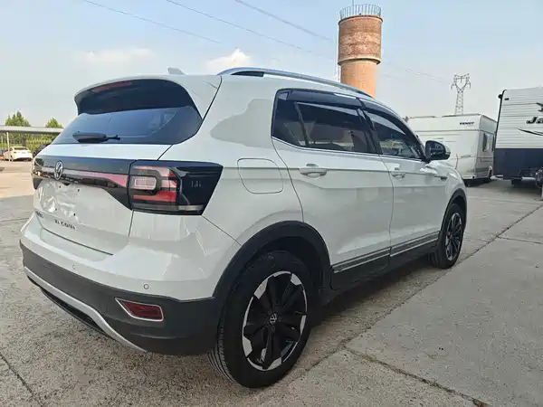 Volkswagen Tacqua 2020