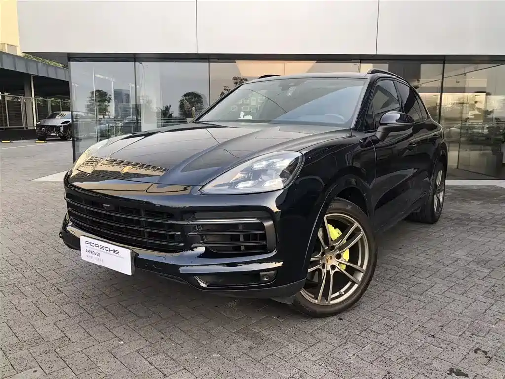 Porsche Cayenne 2019 — фото 1