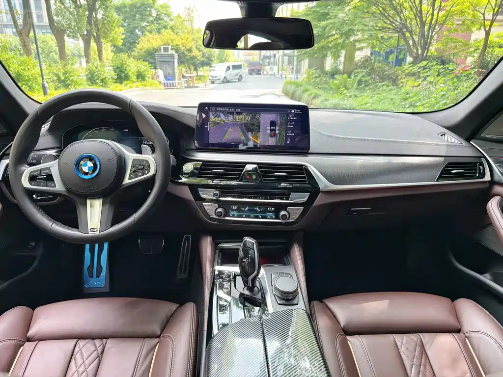 BMW 5 Series 2023