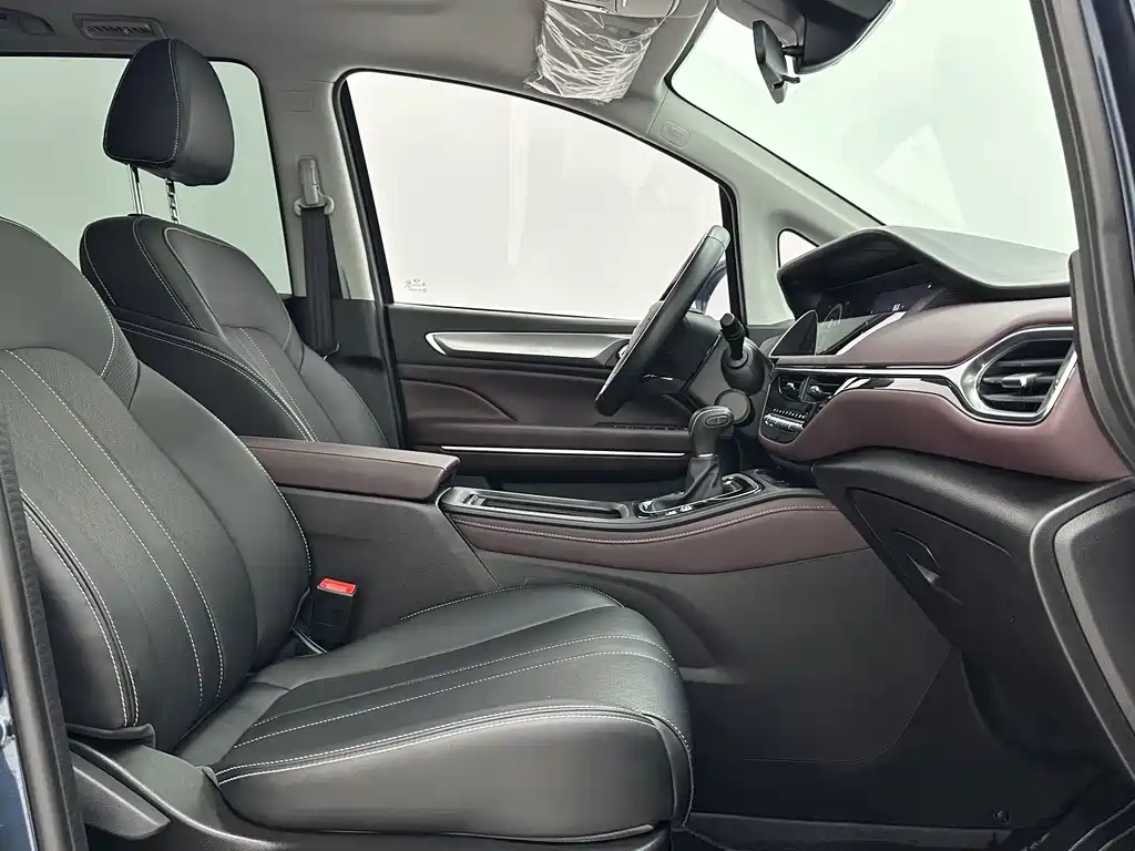 GAC Trumpchi M6 2022 — фото 9