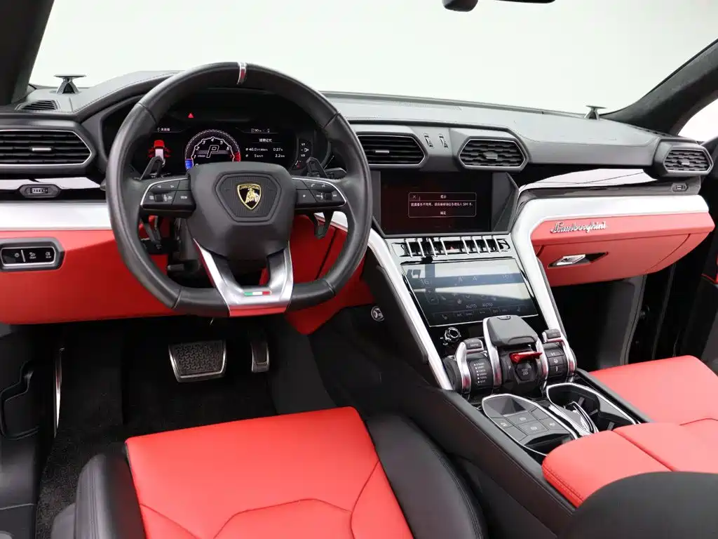 Lamborghini Urus 2019 — фото 9