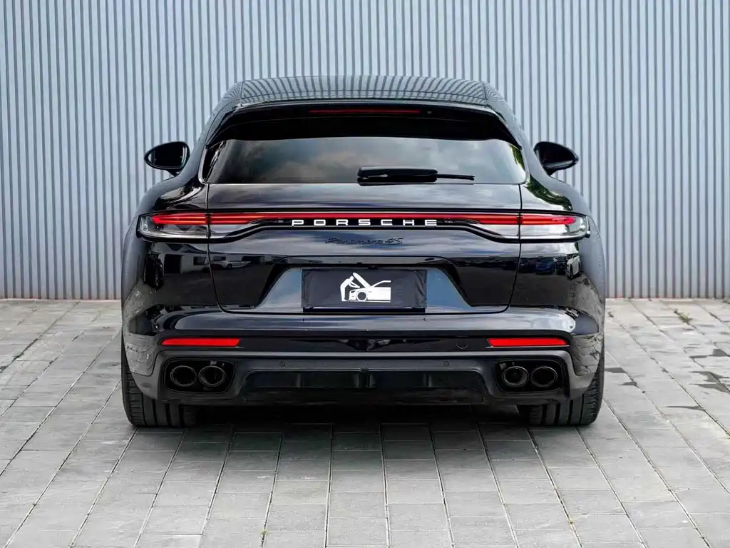 Porsche Panamera 2024