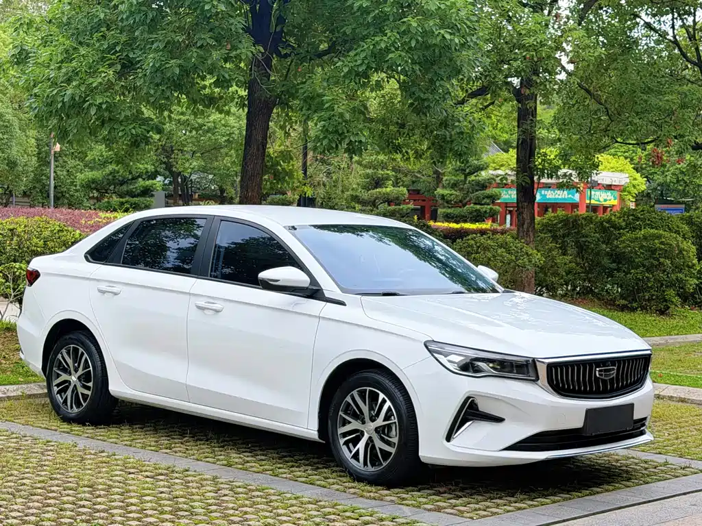 Geely Emgrand 2023 — фото 3