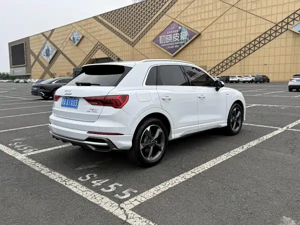 Audi Q3 2022