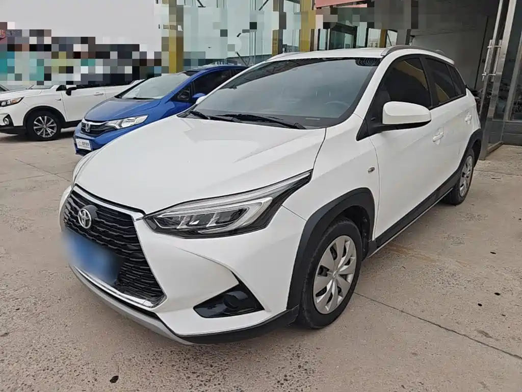 Toyota Yaris L 2020