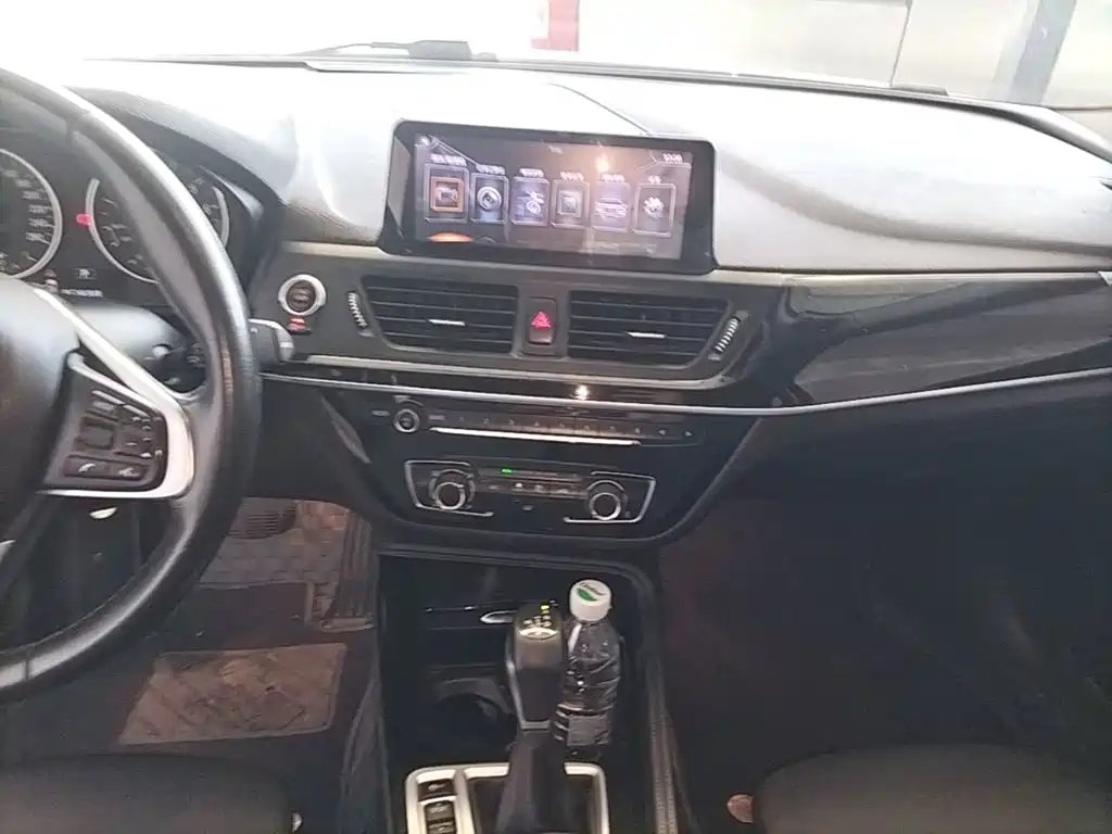 BMW 1 Series 2017 — фото 13