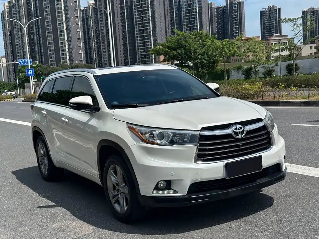 Toyota Highlander 2016 — фото 3