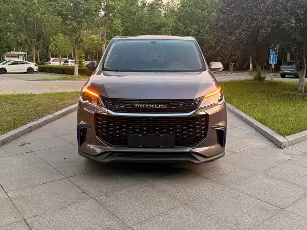 Maxus EUNIQ 5 2021