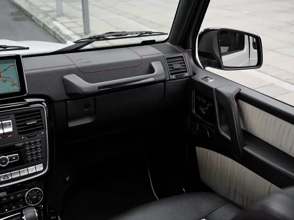 Mercedes-Benz G-Class 2016 — фото 47