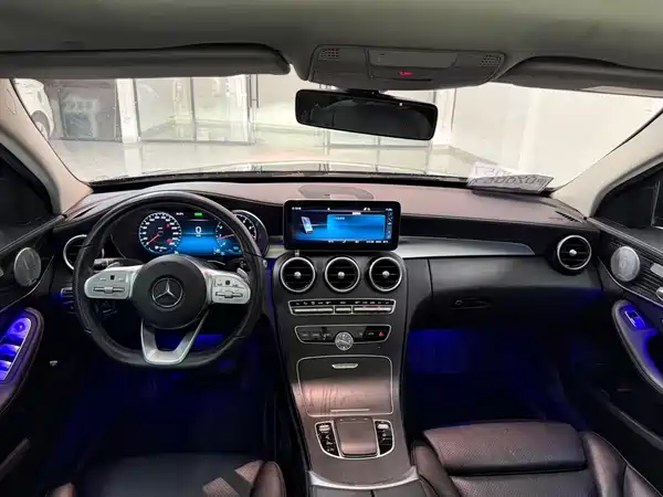 Mercedes-Benz C-Class 2021