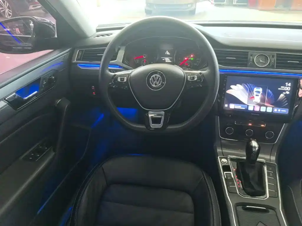 Volkswagen Passat 2019 — фото 11