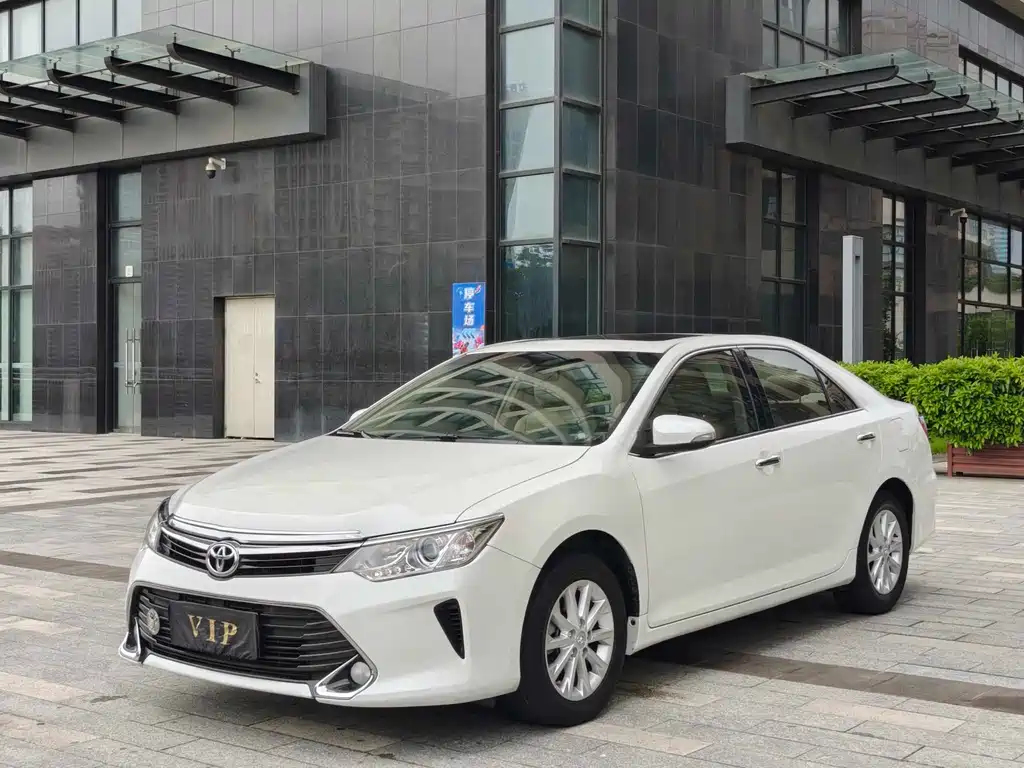 Toyota Camry 2017