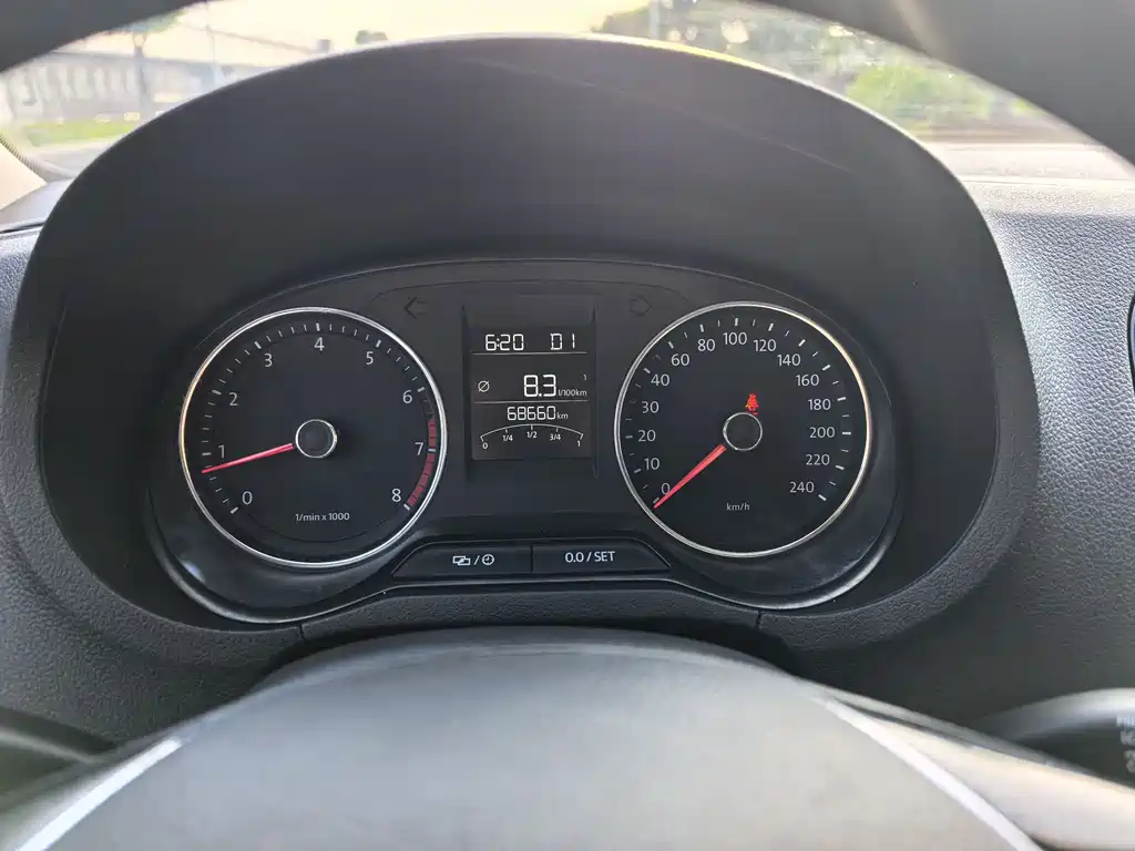 Volkswagen Polo 2014
