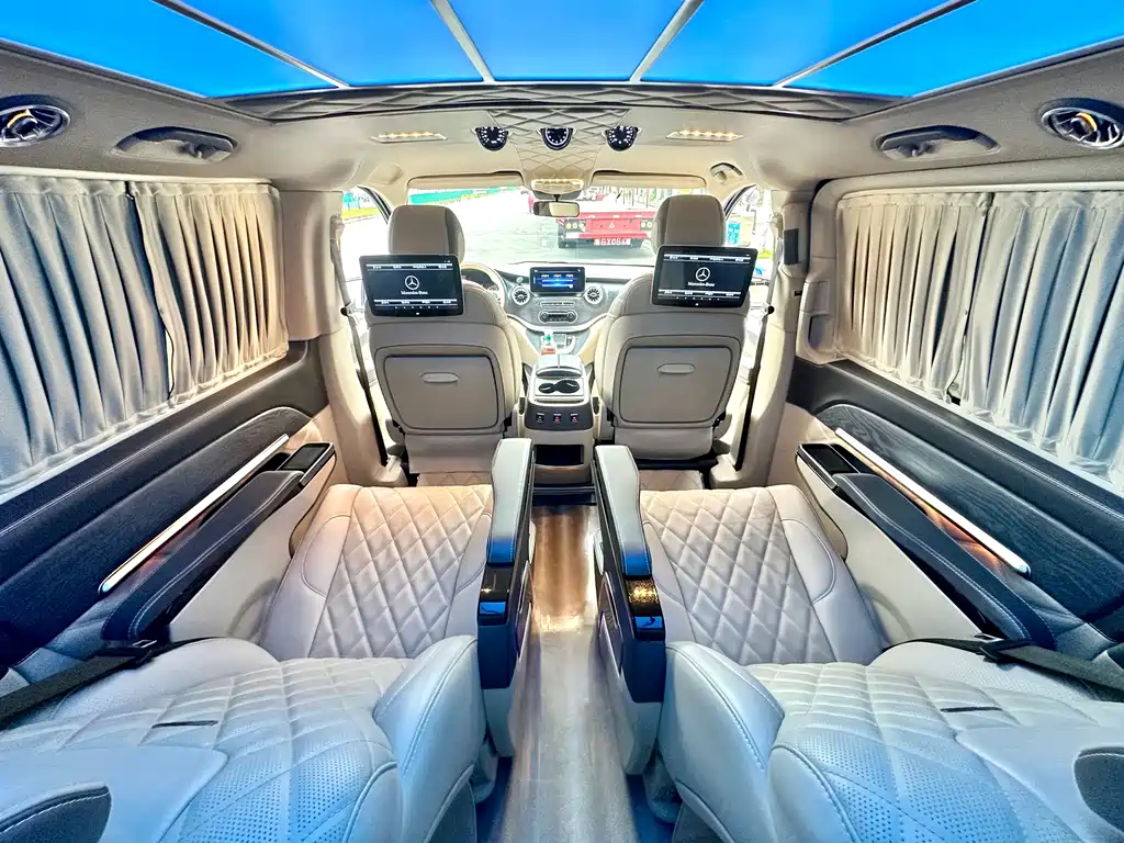 Mercedes-Benz Vito 2022 — фото 39