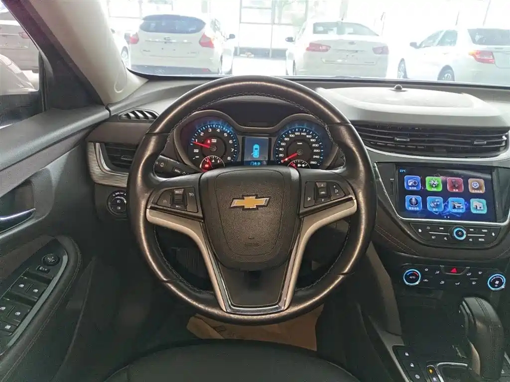 Chevrolet Malibu 2017 — фото 11
