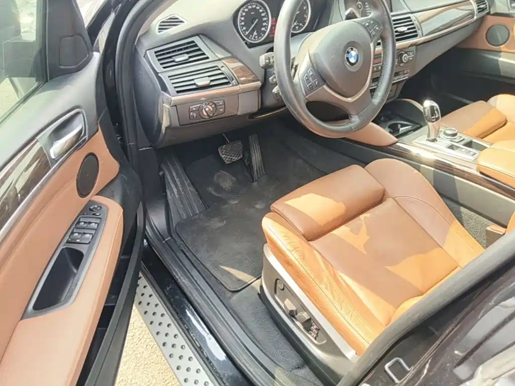 BMW X6 2015 — фото 16